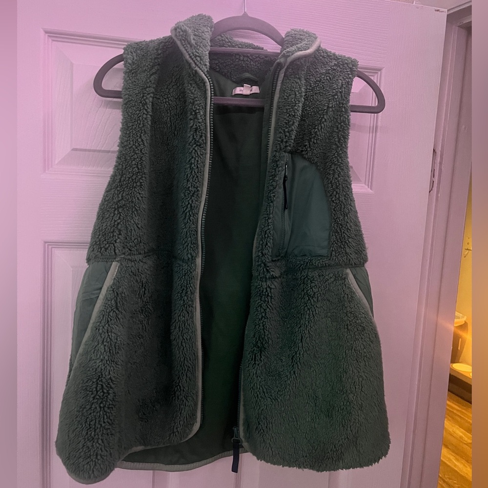 Maurice’s 1x green vest